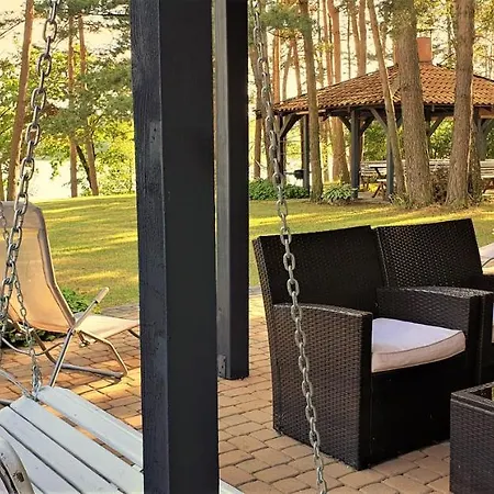 Holiday home Jw Mazury Wakacyjne Nad Jeziorem Dom Kormoran *